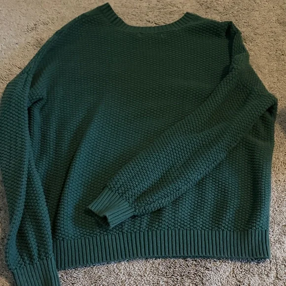 Holister Cable Knit - Picture 2 of 3